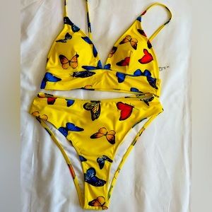 *NEVER WORN* 3-Piece Yellow Butterfly Print Bikini Swimsuit